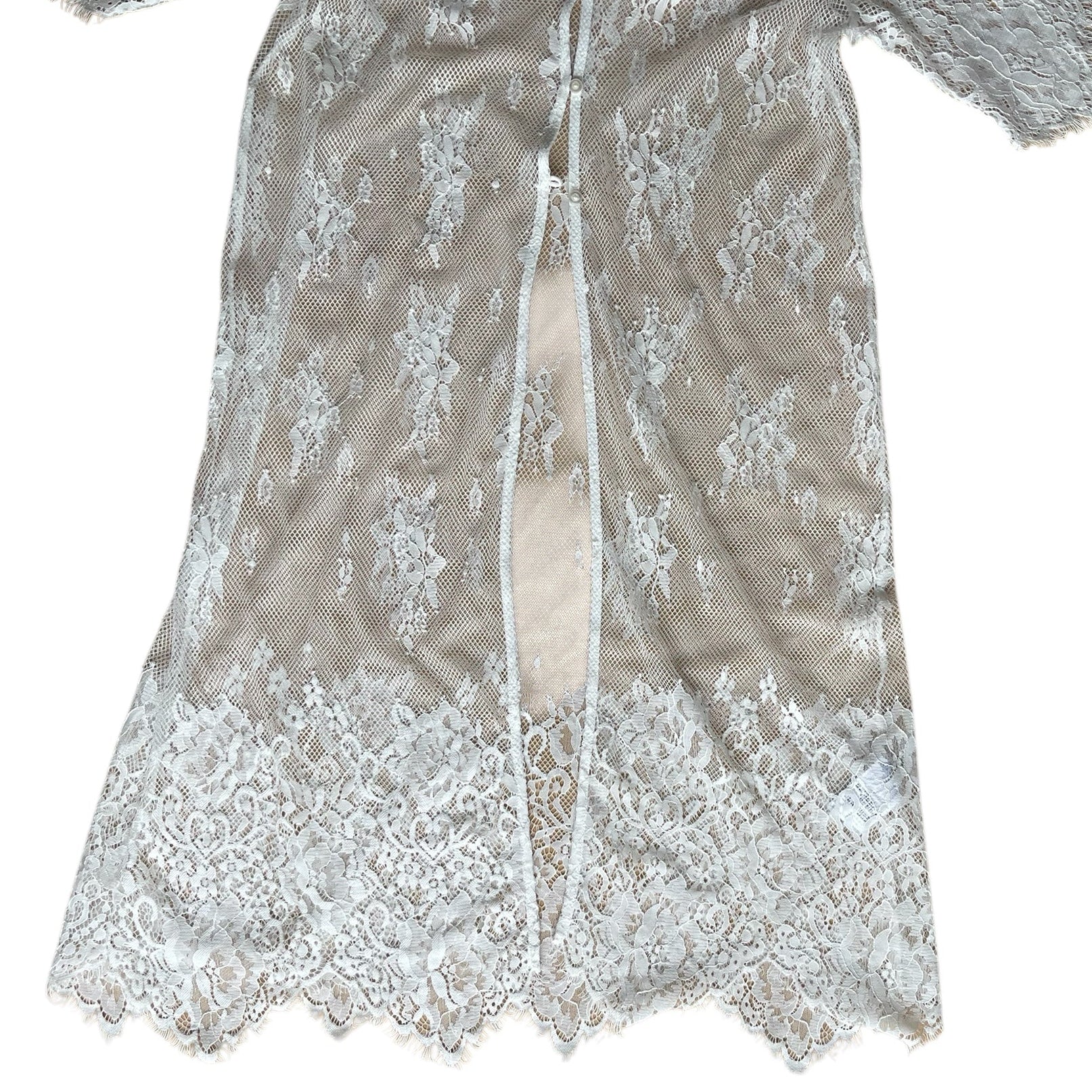 Par-dessus long en dentelle blanche Earth Premium Label, manches courtes et coupe fluide, taille unique