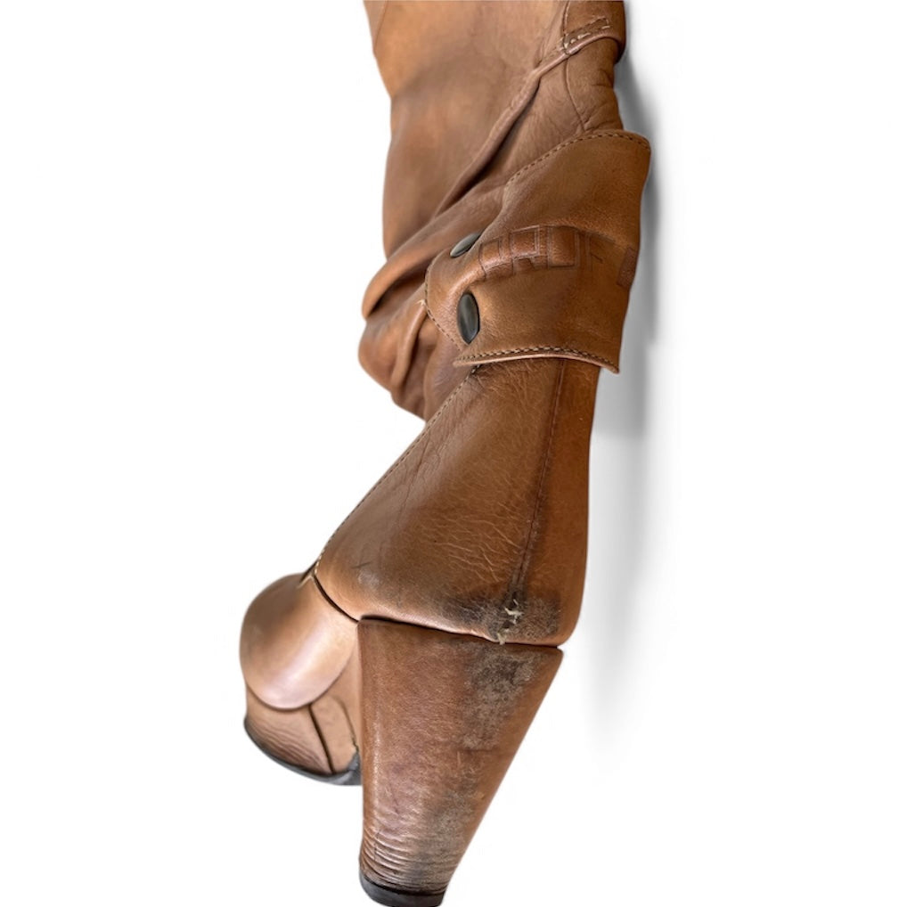 Bottes en cuir camel PROF à talon compensé et tige plissée, taille 38,5 pour pieds fins