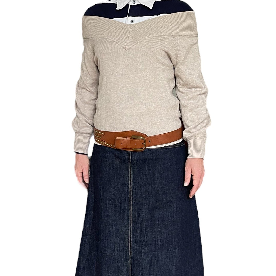 Pull beige à col V large Jacqueline de Yong, manches longues bouffantes et maille douce fluide.