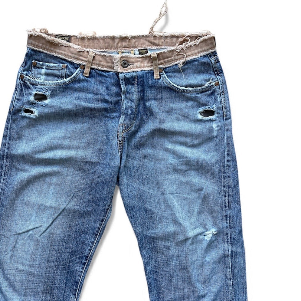 Jean Timberland vintage bleu droit avec effet usé et ceinture effilée