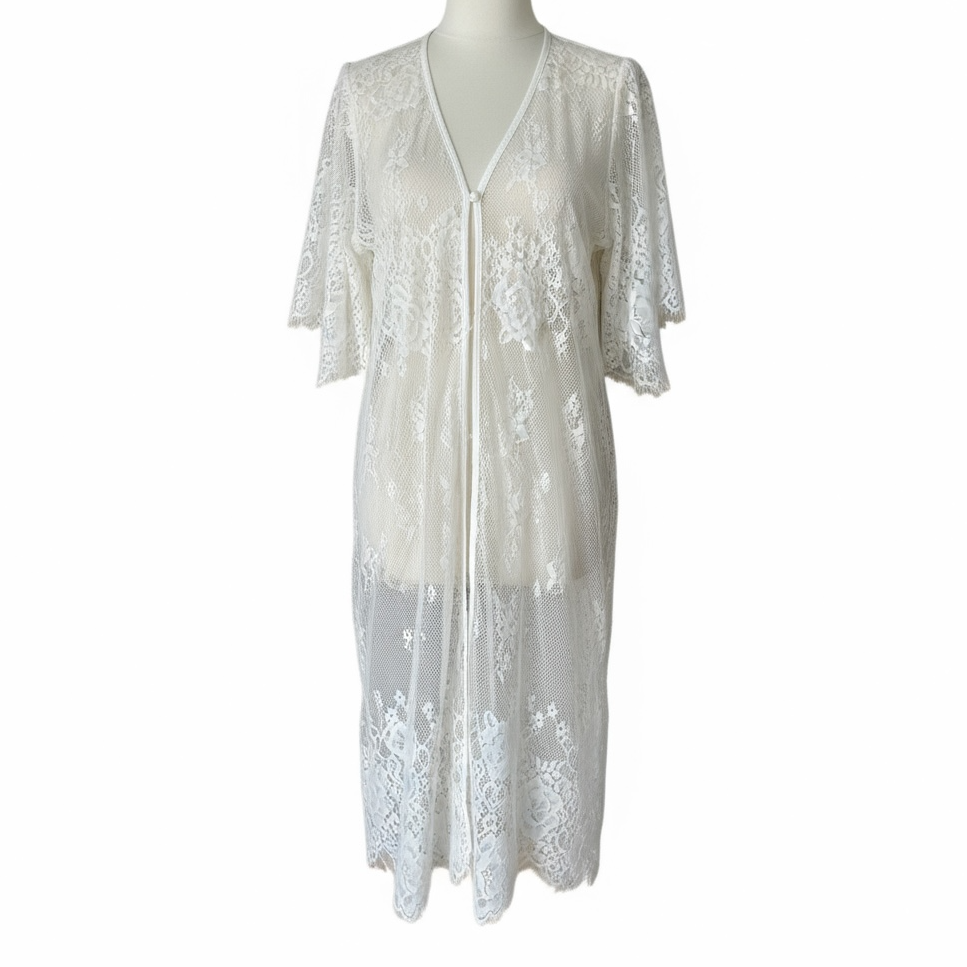 Par-dessus long en dentelle blanche Earth Premium Label, manches courtes et coupe fluide, taille unique