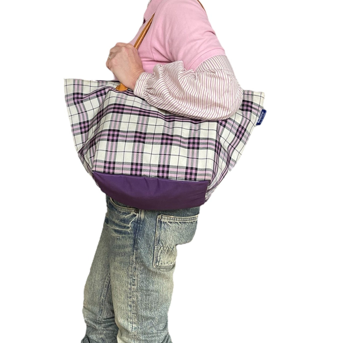 Cabas Burberry à carreaux rose et beige avec anses en cuir camel